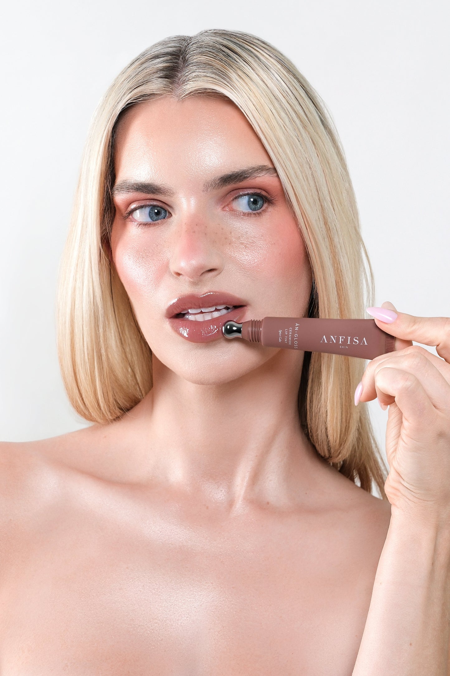ân-gloss Cermide Lip Treatment
